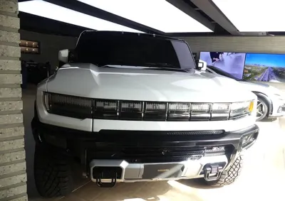 GMC Hummer EV · 2022 год