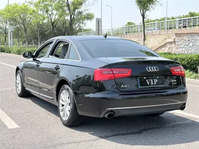 Audi A6L 2014, 90000 км, за 78800 CNY - фото 9