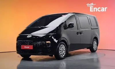 Hyundai Staria · 2025 год