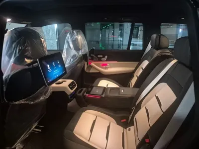 Mercedes-Benz GLS-Class 2026, 40 км, за 230000000 KRW - фото 11