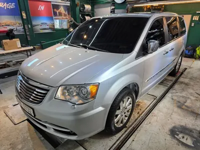 Chrysler Grand Voyager · 2011 год