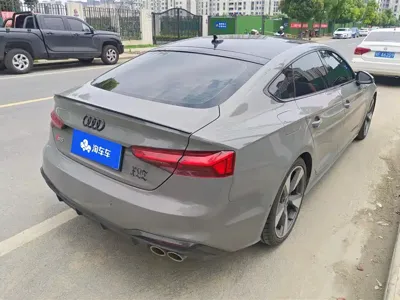 Audi S5 2021, 94100 км, за 233500 CNY