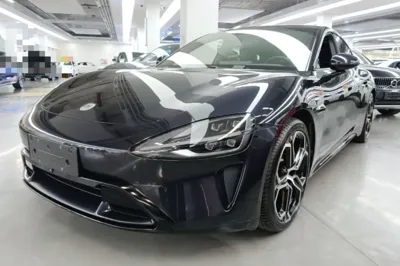 Xiaomi Auto SU7 · 2024 год