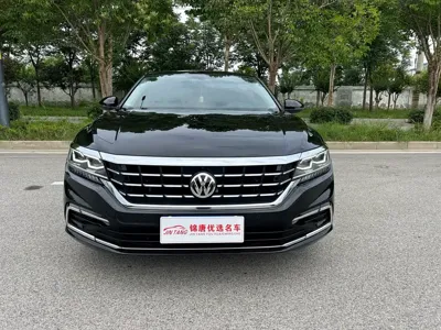 Volkswagen Passat 2021, 129000 км, за 75800 CNY