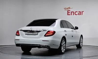 Mercedes-Benz E-Class 2019, 97943 км, за 24900000 KRW