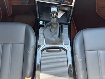 Volkswagen 帕萨特插电混动 2022, 65800 км, за 91199 CNY - фото 18