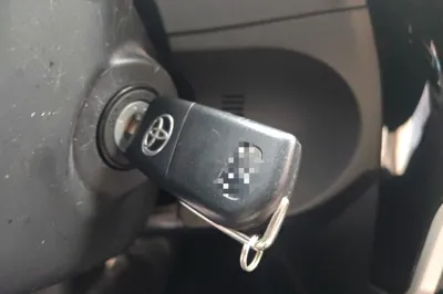 Toyota Corolla 2017, 89200 км, за 59778.87 CNY - фото 17