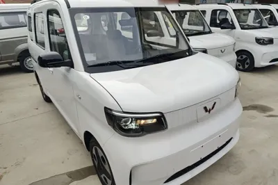 Wuling Zhiguang New Energy 2025, 100 км, за 62031.47 CNY - фото 3