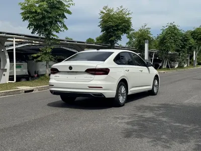 Volkswagen Lavida 2021, 3800 км, за 66000 CNY - фото 4