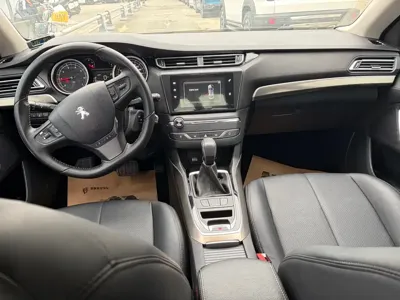 Peugeot 408 2017, 72000 км, за 22799 CNY - фото 8