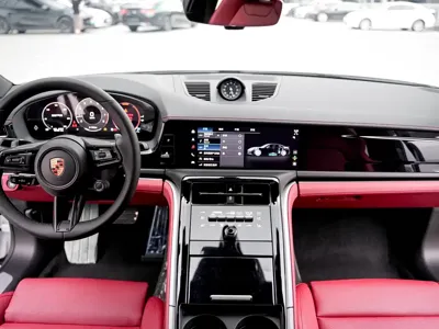 Porsche Panamera 2024, 18000 км, за 808800 CNY - фото 12