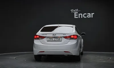 Hyundai Avante 2012, 129944 км, за 4000000 KRW