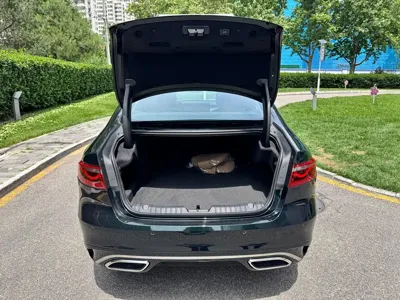 Jaguar XFL 2025, 4000 км, за 209800 CNY - фото 6