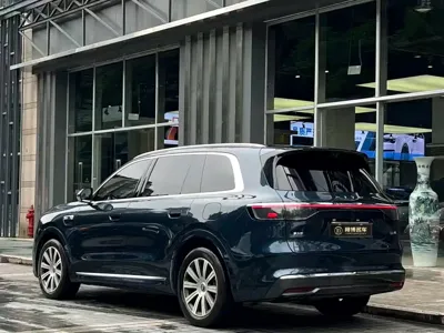 AITO 问界 AITO M8 2025, 22000 км, за 336000 CNY