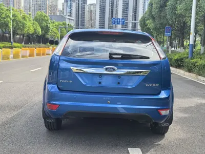 Ford Focus 2011, 63000 км, за 15800 CNY
