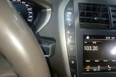 Lincoln MKZ 2018, 82300 км, за 69570.42 CNY - фото 16