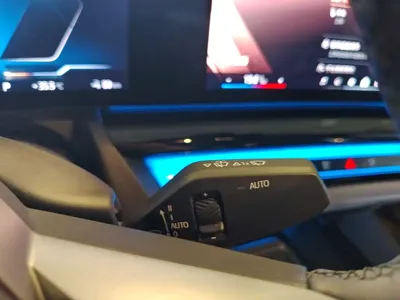 BMW i5 2025, 500 км, за 286000 CNY - фото 16