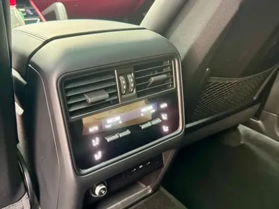 Porsche Cayenne 2024, 70000 км, за 680000 CNY - фото 9