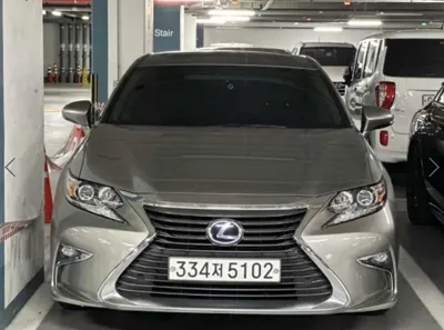 Lexus ES · 2018 год