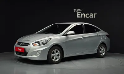Hyundai Accent · 2012 год