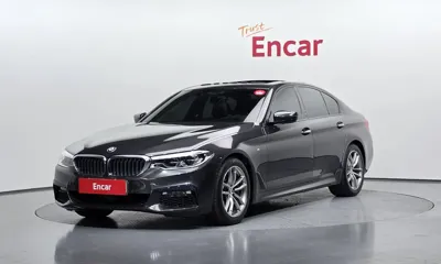 BMW 5-Series · 2017 год