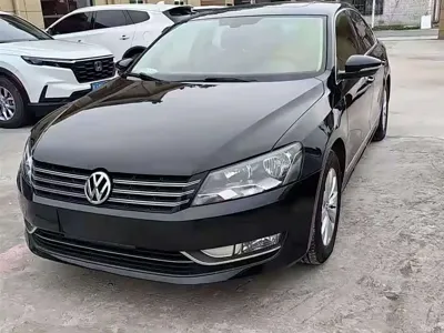 Volkswagen Passat 2015, 86000 км, за 33800 CNY