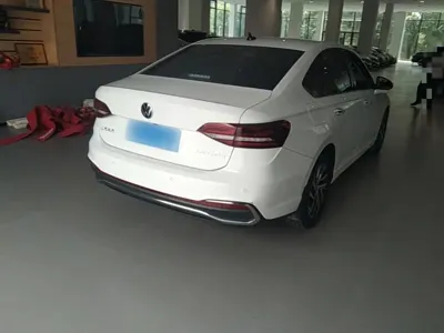 Volkswagen Lavida 2023, 28600 км, за 65600 CNY - фото 7