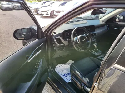 Kia Seltos 2024, 30001 км, за 21320000 KRW - фото 9