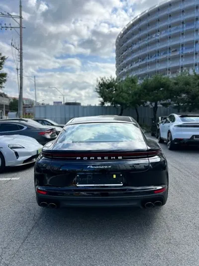 Porsche Panamera 2025, 520 км, за 190800000 KRW