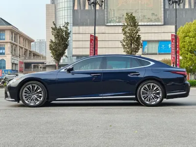 Lexus LS 2021, 97000 км, за 396000 CNY - фото 15