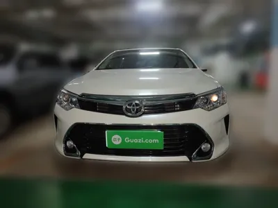Toyota Camry 2016, 100800 км, за 73200.53 CNY