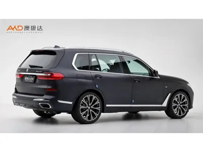 BMW X7 2021, 36000 км, за 538000 CNY