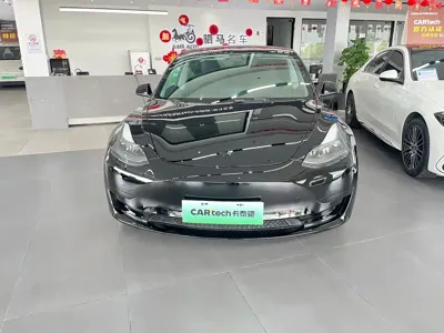 Tesla Model 3 2022, 32000 км, за 139800 CNY