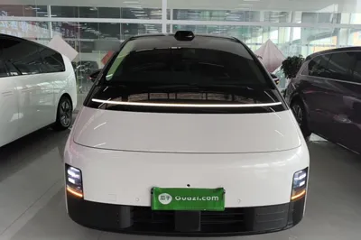 Li Auto MEGA 2024, 58900 км, за 409917.55 CNY
