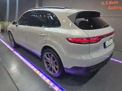 Porsche Cayenne 2023, 59900 км, за 105000000 KRW - фото 2