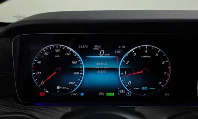 Mercedes-Benz E-Class 2022, 64243 км, за 42000000 KRW - фото 8