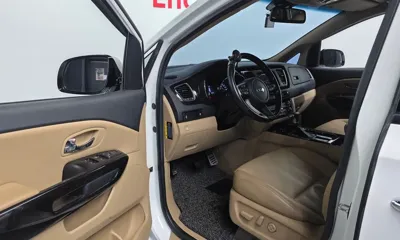 Kia Canival 2019, 124999 км, за 12500000 KRW - фото 10