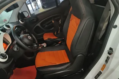 Smart Fortwo 2018, 64000 км, за 61997.48 CNY - фото 17