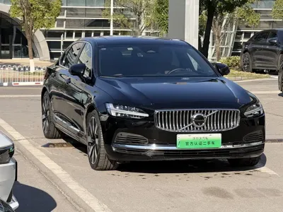 Volvo S90 PHEV 2024, 8000 км, за 281800 CNY - фото 8