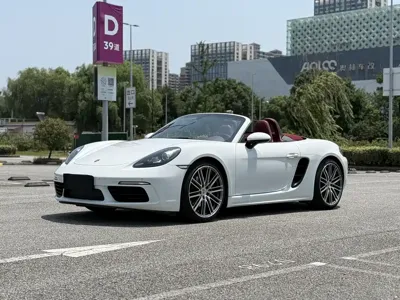 Porsche 718 2019, 25000 км, за 307000 CNY