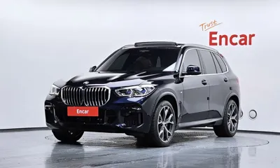 BMW X5 · 2022 год