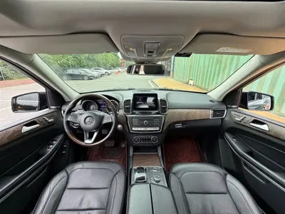 Mercedes-Benz GLS 2016, 150000 км, за 238000 CNY