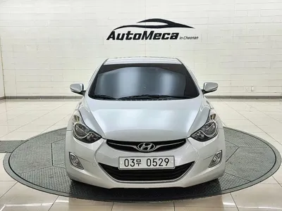 Hyundai Avante · 2014 год