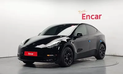Tesla Model Y · 2022 год