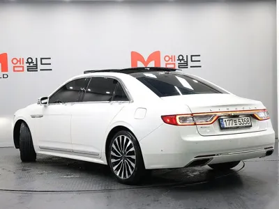 Lincoln Continental 2017, 135740 км, за 15990000 KRW