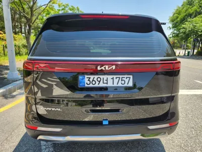 Kia Canival 2023, 24734 км, за 27500000 KRW