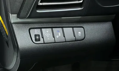 Hyundai Avante 2020, 89990 км, за 11800000 KRW - фото 14