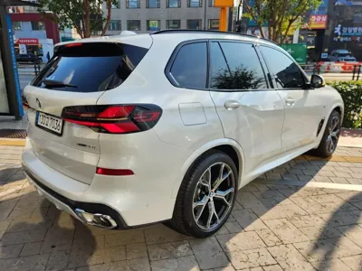 BMW X5 2025, 3100 км, за 68320000 KRW