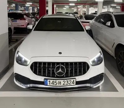 Mercedes-Benz E-Class · 2022 год