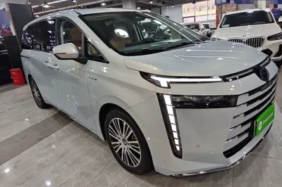GAC Trumpchi E8 New Energy 2024, 12300 км, за 159755.56 CNY - фото 12
